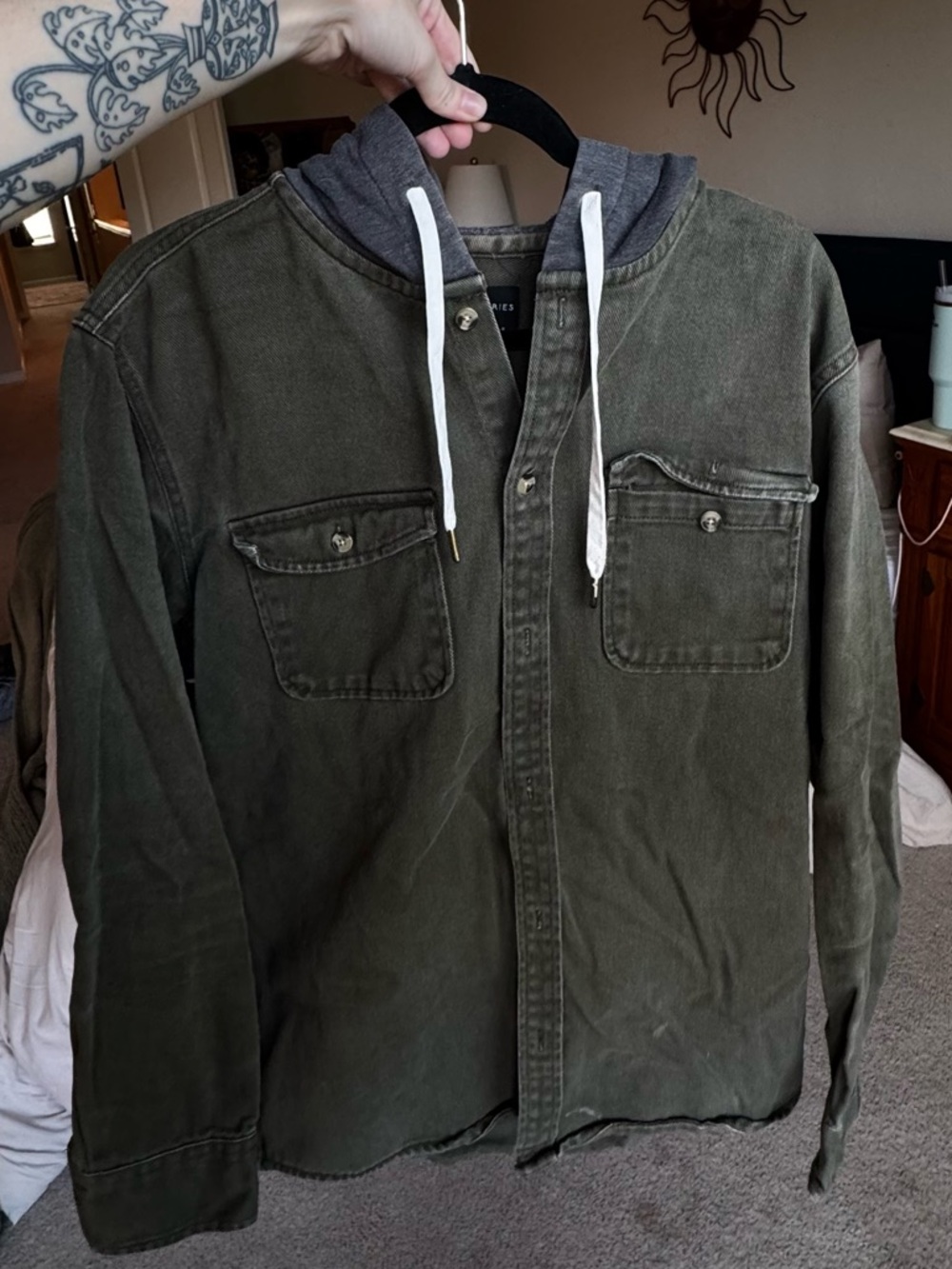 No Boundaries Olive Hooded Utility Jacket with Gray Hood